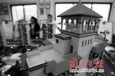 今年前三季度,楼市出现了难得的旺销局面,一手住宅连续5个月成交量超过50万平方米。 今年前三季度,楼市出现了难得的旺销局面,一手住宅连续5个月成交量超过50万平方米。