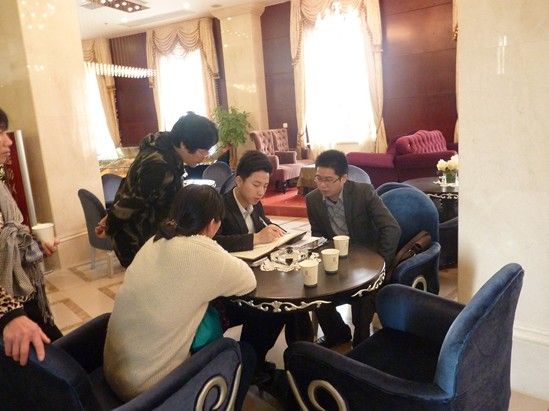 0日新浪乐居再启暖春看房之旅 25组意向客户预