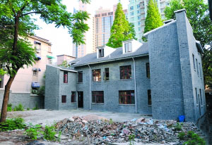 私自拆毁又违规重建 高仿张公馆叫价6400万