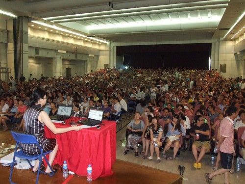 开盘劲销4亿 保利中央公馆刷新武昌楼市记录(