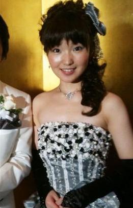 美女长笛演奏者yumi嫁给年长3岁的普通男_日