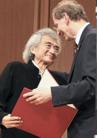 小泽征尔成维也纳爱乐乐团团长名誉团员(图)_日本_新浪房产_新浪网