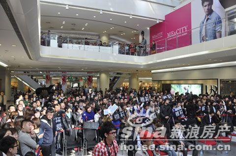 黄雅莉郑州国贸360广场签售潮人达人玩转360