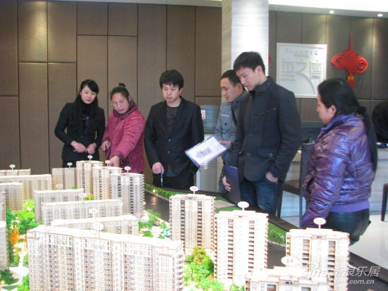 龙年探春之玺之湾 离底价已不远 _导购