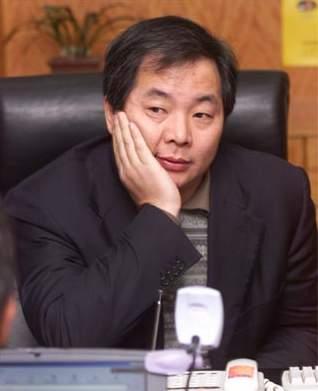 地产名嘴:经济持续复苏关键在房产投资