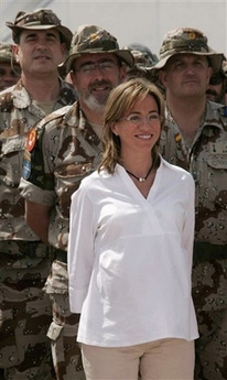 西班牙新上任的首位女国防部长卡梅•查孔