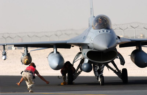 ����ͼ�������վ�F-16Cblock52ս��