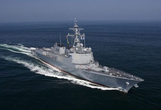 韩国海军将下水第3艘kdx-Ⅲ宙斯盾导弹驱逐舰