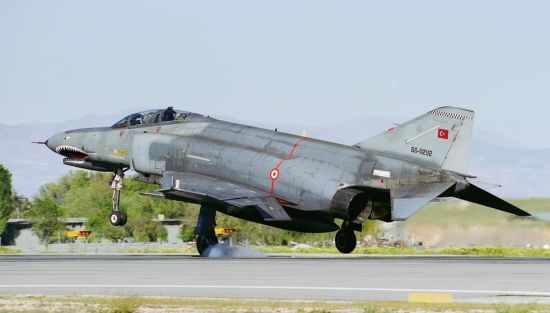 ����ͼ��������վ��䱸��F-4Eս������