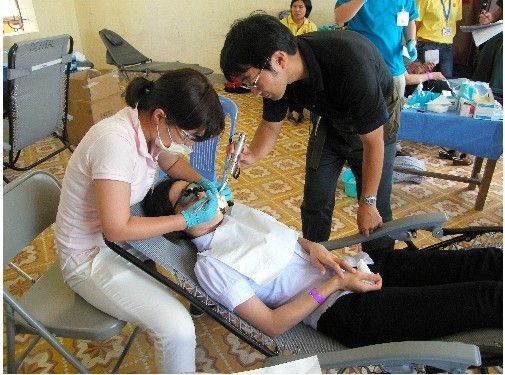 日本在越南为当地居民提供医疗援助