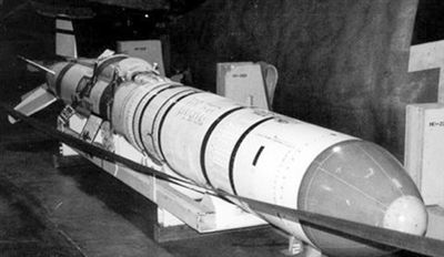 　　美国“阿萨特”ASM-135反卫星导弹