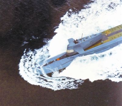 解放军报头条解密中国海军首支核潜艇部队