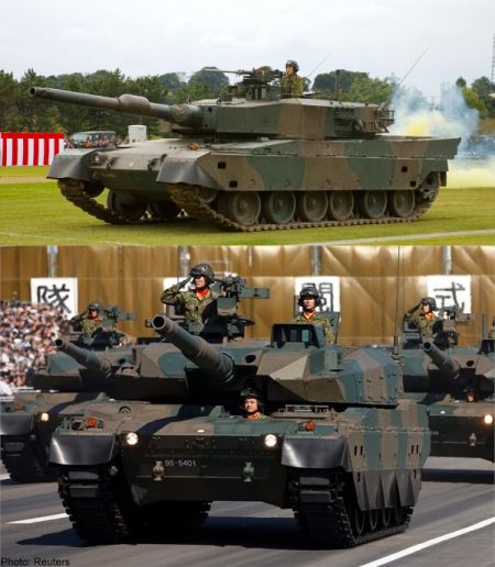 资料图：日本阅兵式上的90式(上)和10式坦克，90式曾长时间霸占“全球最昂贵坦克”的宝座