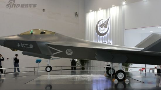 中国首次在境外公开推销FC-31鹘鹰战斗机