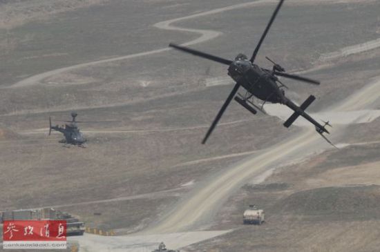 ������������ÿ����д�С��ϰ��200��Ρ�ͼΪ4��11������OH-58D�͡���������ʿ����װ���ֱ�����ں�����ղμӴ��ģ������ս��ϰ��(������)