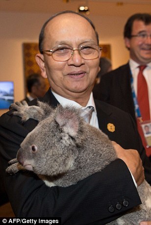 �վ��������쵼��"Χ��"��ý:G20�ڶ����п�Ļ