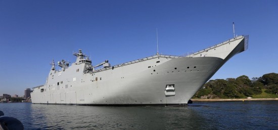 澳军重启航母梦：最强两栖舰将进行直升机起降测试