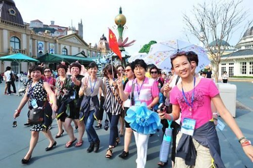 韩媒：统计显示每3个外国游客中就有1个中国人