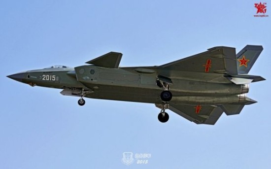 歼-20罕见亮相空军征兵视频外媒：进展超乎想象