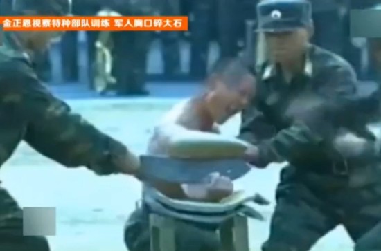 这只是个简单戏法:揭开武术师劈砖断木的科学真相