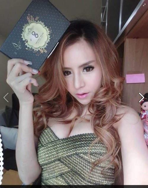 台媒:美国变性人获封肌肉"男神"登杂志封面(图)