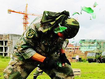 �Ҿ�����ս��ǿ��ͽ����שͷ���ƿս����� 