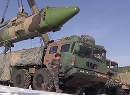 解放军再曝东风21上高原