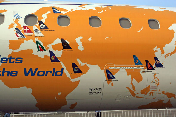 图文:巴西航空工业公司E190机身特写