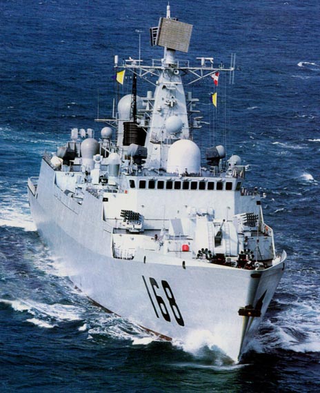 图文:海军新型052B级驱逐舰已经成军