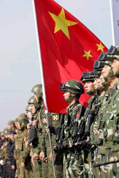 资料图:中国特警部队进入俄罗斯与俄军举行联合反恐演习