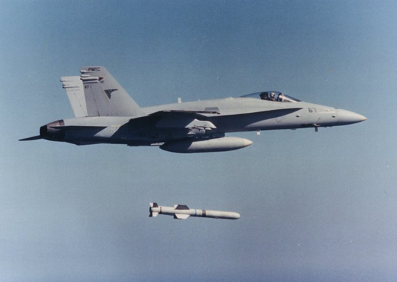 ͼF-18սAGM-84淴