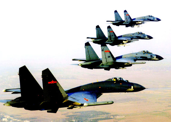 图文：苏式战机是中国空军部队远程攻击主力