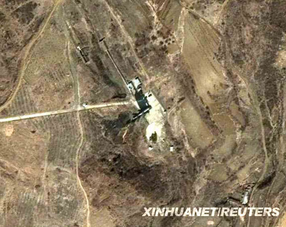 美国官员称朝鲜发射卫星可能性更大(组图)