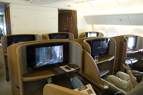新航777-300ER飞机将执飞北京往返新加坡航