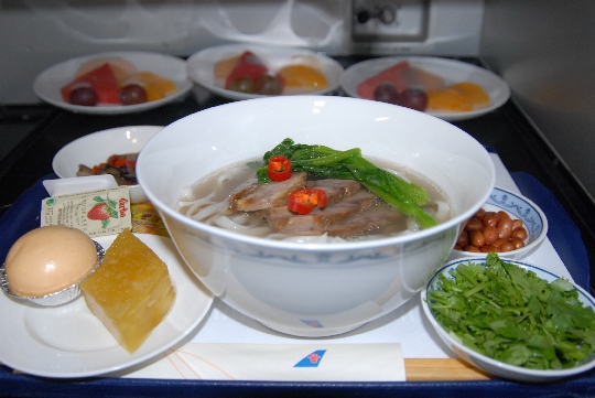 南航餐食品种不断推陈出新　最重要的是味道