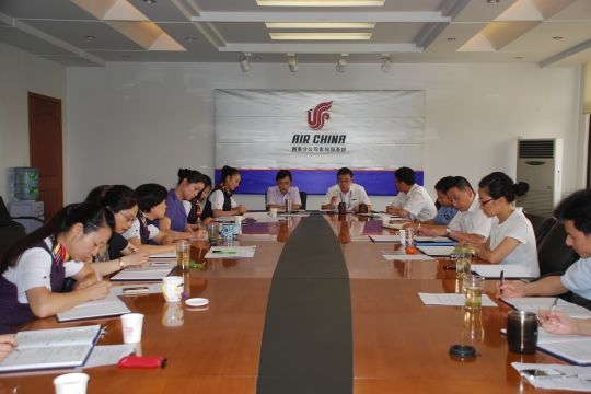 国航西南客舱部倡议：号召全员讲奉献保生产