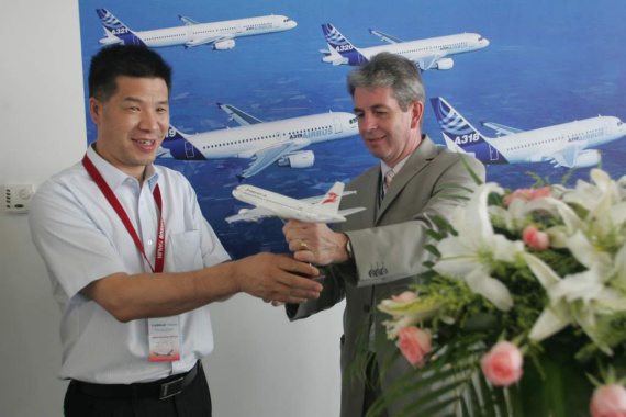 西部航空有限责任公司今天在天津接收其首架自购空客A319飞机，正式成为空客飞机运营商。
