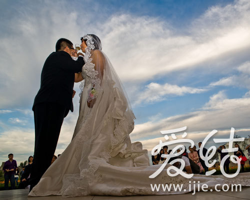 奢华城堡 浪漫水晶教堂婚礼(11)