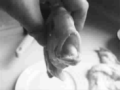 地中海发现可怕“外星寄生虫” 吞食寄主舌头