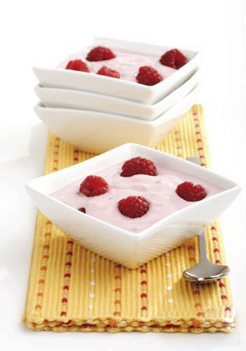 杏仁草莓拌奶