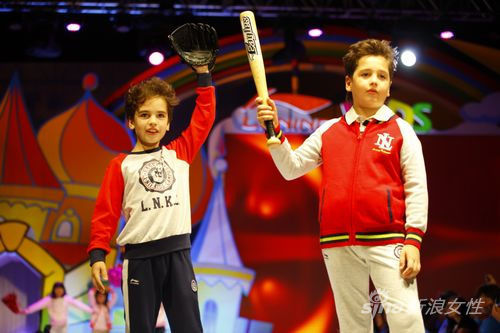 组图:李宁童装13春夏订货会暨新品发布会