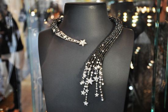 ζʯ鱦ϵС(Bijoux de Diamants)80