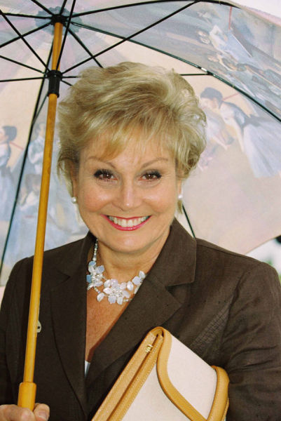 ӢAngela Ripponϯ2004ǹ