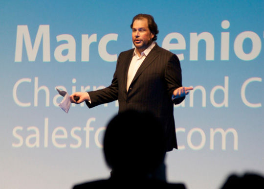 马克·贝尼奥夫(Marc Benioff) 　　捐款金额：50多万美元。Salesforce.com创始人。