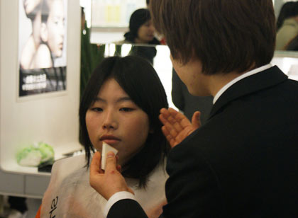 ��˳ë�׵ķ��򣬷�������ױǰ����