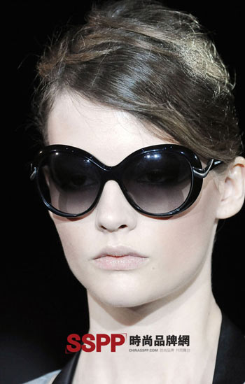 ���ͼƬ������һҳ