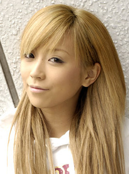 百变靓丽 亚麻色发让你成为涉谷美眉(组图)_发