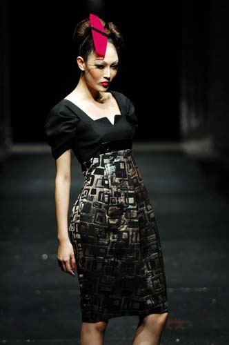 ���ͼƬ������һҳ