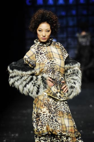 ���ͼƬ������һҳ