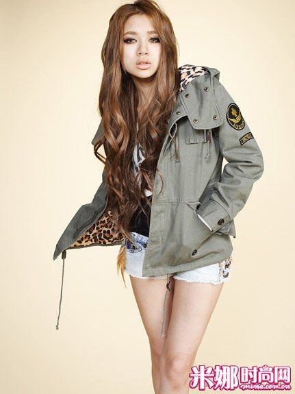 军旅风外套搭配热裤火辣